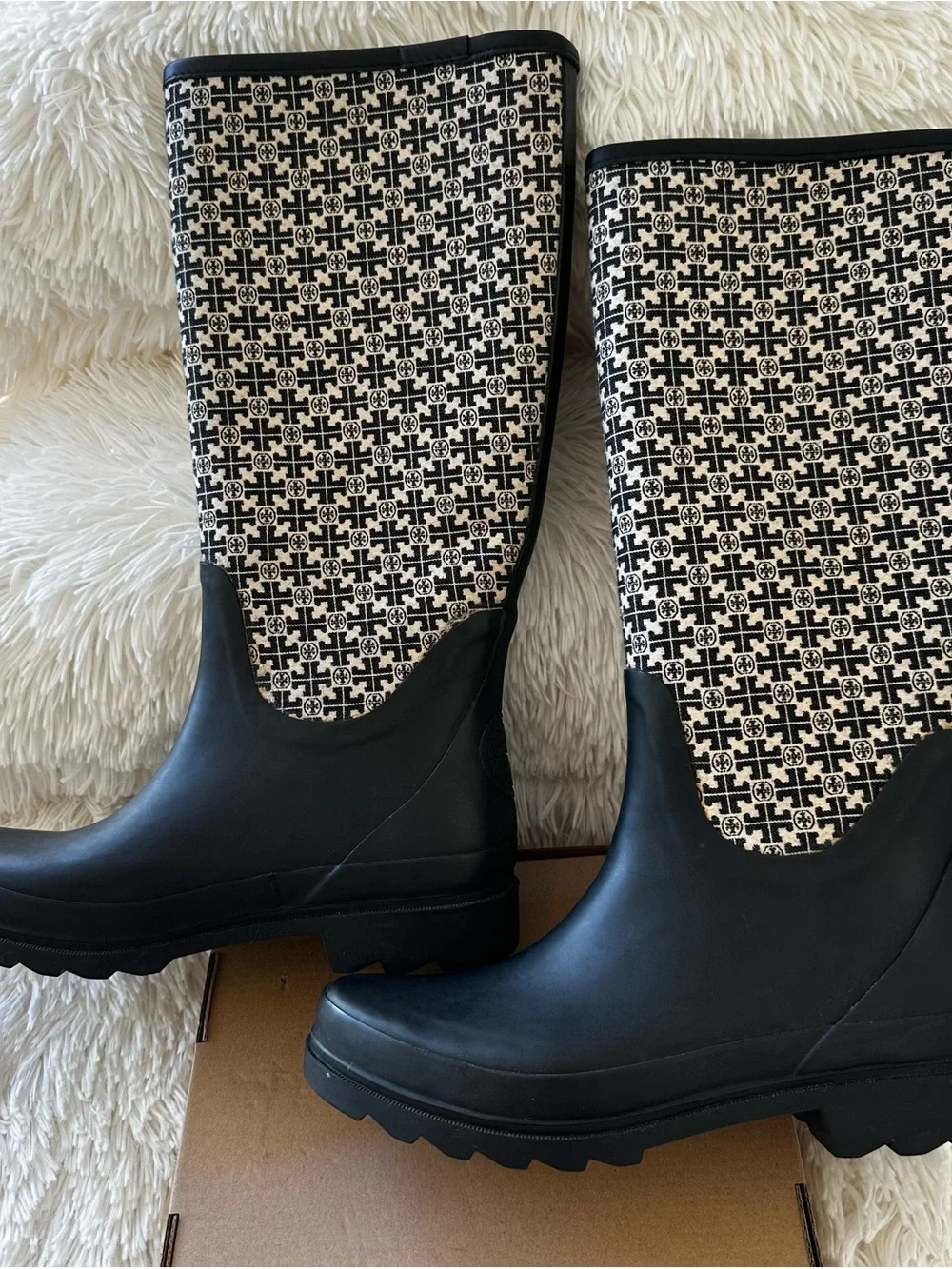 Tory Burch T Monogram Hurricane Tall Rain Boots Waterproof Black Cream Size 9